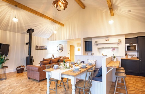 Montgomery Casa | Luxurious six star countryside retreat sleeping 6. Pet friendly with a hot tub and sauna.