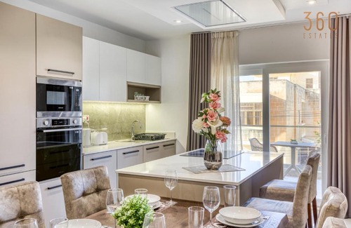 Swieqi Apartamento | Luxurious, spacious fully equipped home in Swieqi by 360 Estates