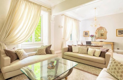 Flaminio Apartamento | Luxurious & Spacious Stay in the Heart of Rome – Perfect for Families & Friends