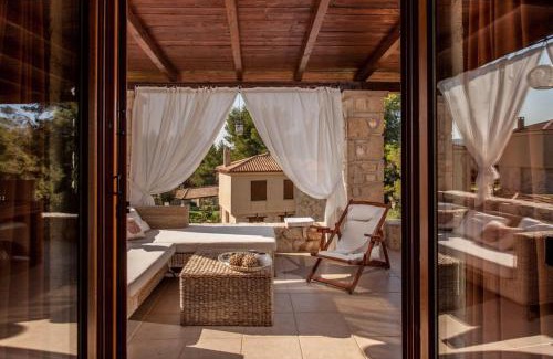 Siviri Casa | Luxurious Stone House