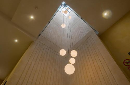 San Bartolome Apartamento | Luxurious Studio overlooking Casa Pilatos