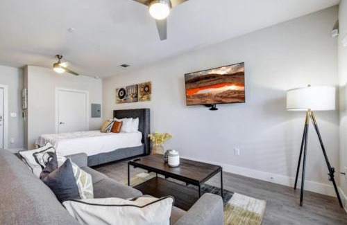 King William Apartamento | Luxurious Studio, Work from Home, Wifi, Riverwalk