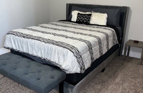 Friendswood Apartamento | ✨Luxurious Stylish Spacious 2bdrm✨Near plenty shopping and mall