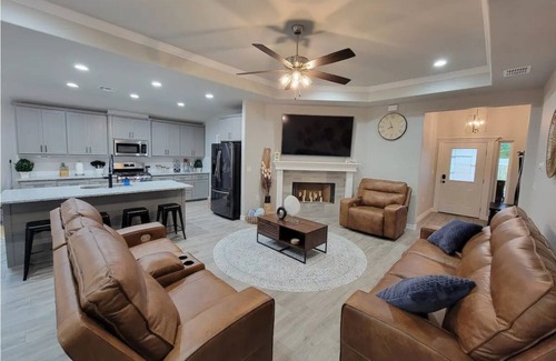 Flour Bluff Casa | Luxurious summer Hide Away..