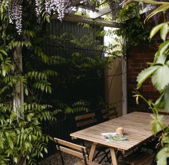 Bendigo Casa | Luxurious terrace home in heart of town