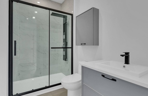 Mirabel Casa | Luxurious Townhome with Spa