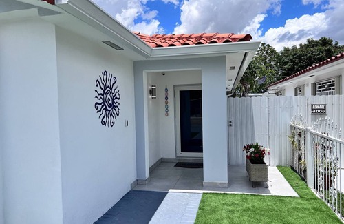 Hialeah Casa | 💎💎💎Lujoso oasis tropical privado junto al aeropuerto de Mia