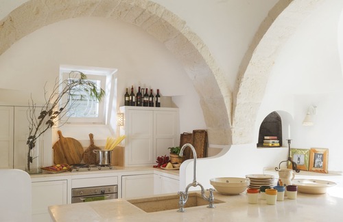 Martina Franca Villa | Trullo de lujo con gran piscina y jardín. Buena ubicación.
