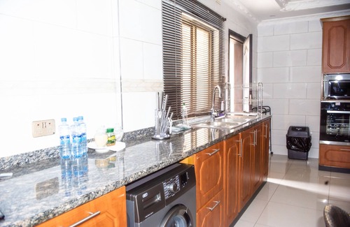 Lusaka Apartamento | Lujo Lusaka: Tu Oasis Privado Aguarda en el Corazón de Zambia