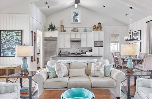 Palmetto Bluff Casa | Luxurious Two Bedroom Cottage, Enchanting Backyard
