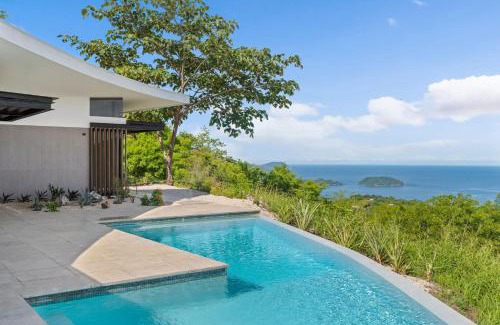 Rio Seco Casa | Luxurious Ultramodern Property with Private Suites, Infinity Pool, and Sweeping Ocean and Mountain Views