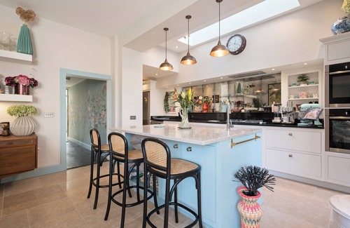 Eskbank Casa | Encantadora casa familiar victoriana en un frondoso suburbio, cerca de Edimburgo, capacidad para 11