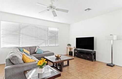 Davenport Villa | Luxurious Villa - Near Disney - Golf Course