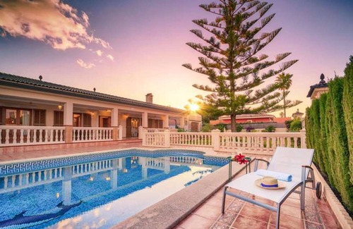 Badia Gran Villa | Lujosa villa con piscina en Bahía Grande