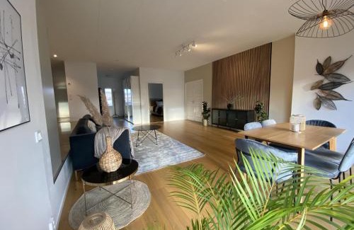 Hisings Backa Apartamento | Luxurious villa with free parking
