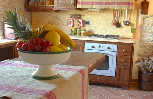 Apecchio Otro | Luxurious villa with pool, Jacuzzi and wonderful view of the surrounding nature