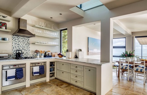 Cape Peninsula Villa | Lujosa casa de playa con piscina y vistas al Atlántico cerca de Ciudad del Cabo