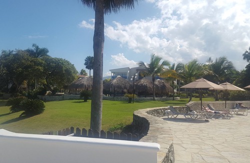 Cofresi Complejo | Villas de lujo y suites. Playas arenosas