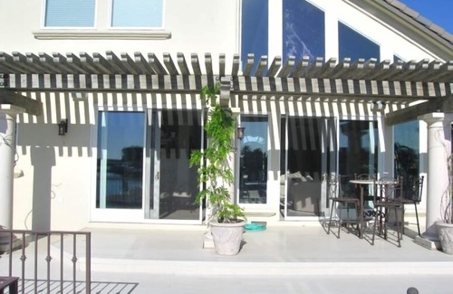 Discovery Bay Casa | Casa de lujo frente al agua (cerca del agua rápida)