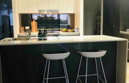 Parrearra Apartamento | Luxurious Waterfront Apartment