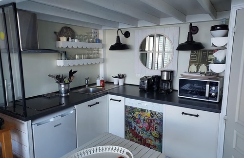 Meze Apartamento | Luxurious waterfront studio (3 meters from the pond) - unique location