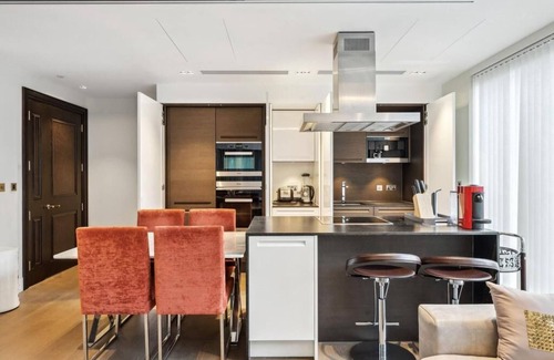 West Kensington Apartamento | Luxurious West Kensington Flat with City Views