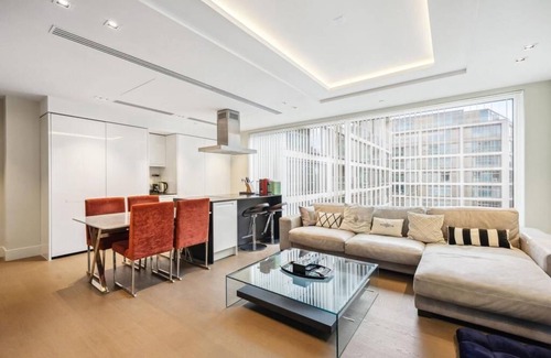 West Kensington Apartamento | Luxurious West Kensington Flat with City Views