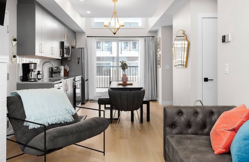 Harvie Heights Casa | Luxuriously Cozy 3-bedroom Townhouse in Harvey Heights - 2 min to Banff Gate