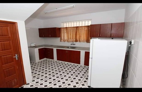 Nakuru Casa | Apartamentos de 3 dormitorios lujosamente amueblados en un elegante barrio.