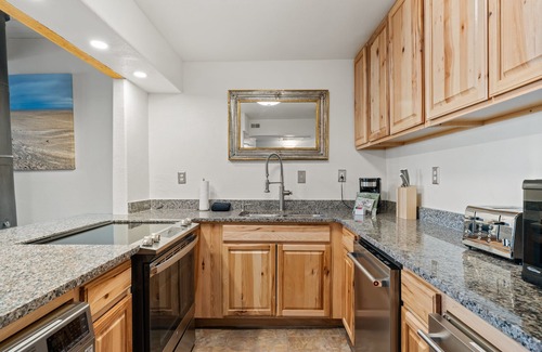 Northeast Santa Fe Hotel | Luxuriously Updated Condo A Stone's Throw From The Plaza