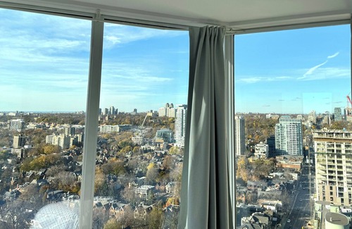 Bloor-Yorkville Condominio | Luxury 1+1 bdrm condo in prime posh Yorkville