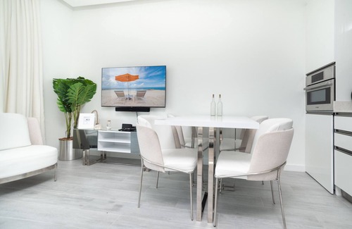 Seven Mile Beach Apartamento | Luxury 1 bed apartment near Seven Mile Beach at The Grove