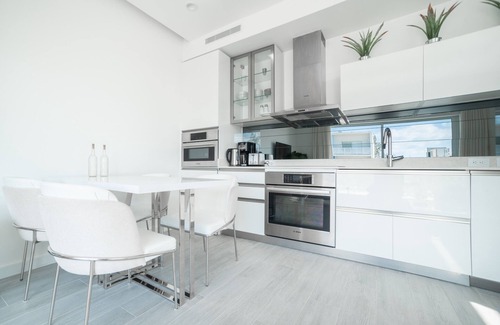 Seven Mile Beach Apartamento | Luxury 1 bed apartment near Seven Mile Beach at The Grove
