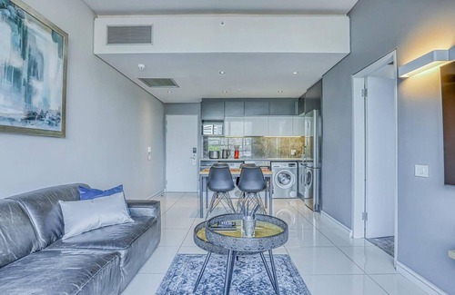 Sandown Apartamento | Luxury 1 Bed Apartment at The Capital on the Park