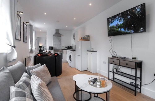 Bromley Common and Keston Apartamento | Apartamento-Baño privado-Lujoso-Vista a la Ciudad