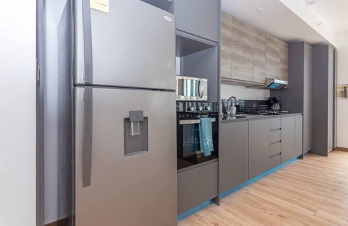 Marbella Condominio | ★Luxury 1 bedroom apt free parking and balcony