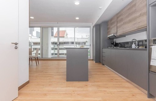 Marbella Apartamento | Luxury 1 bedroom apt free parking and balcony