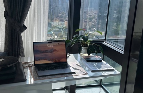 Pudong Condominio | Luxury 1-bedroom condo in riverside heart downtown East Bund Pudong Shanghai
