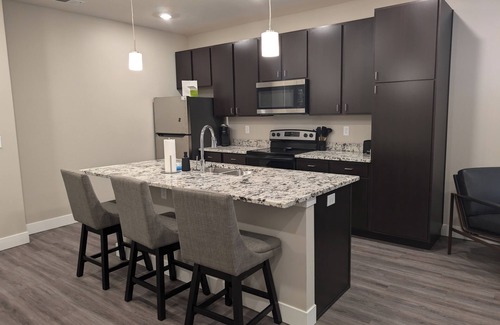 Alliance Apartamento | Luxury 1-bedroom flat in enjoyable Alliance with fitness room.