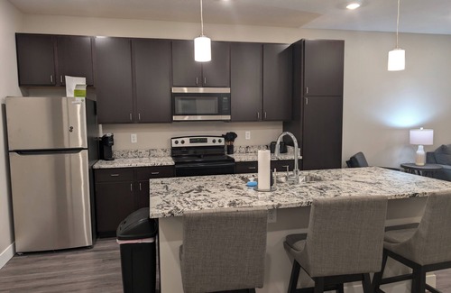 Alliance Apartamento | Luxury 1-bedroom flat in enjoyable Alliance with fitness room.