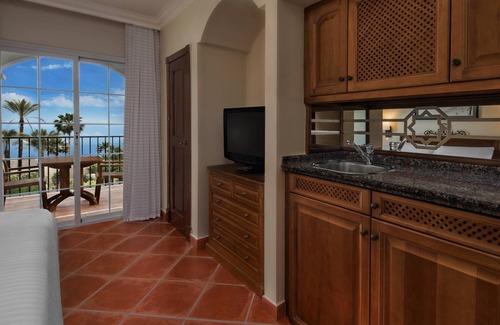 Nueva Milla de Oro Complejo | Apartamento de lujo con 1 dormitorio frente al mar en Marriott's Playa Andaluza