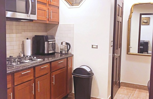 Franklin Park Casa | Luxury 1-bedroom with WiFi, AC in charming Franklin Park