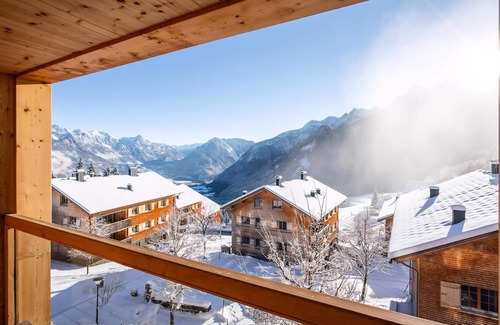 Buerserberg Apartamento | Luxury 10-person apartment in the holiday park Landal Brandnertal