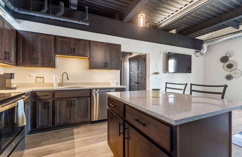 Stuart Apartamento | Luxury 1br Condo Downtown with Balcony - 201