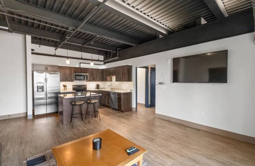 Stuart Apartamento | Luxury 1br Condo Downtown with Balcony - 201