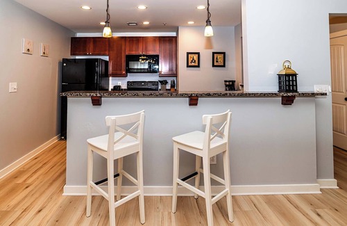 St. Augustine Condominio | Luxury 1BR-ground floor unit-pool-hot tub-on site spa-fenced gated patio