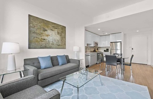 White Plains Apartamento | Luxury 1BR | Gym & Pool | Downtown White Plains
