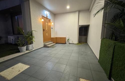 Vadodara Casa | Luxury 1BR in 4BHK Shared Spaces Vadodara
