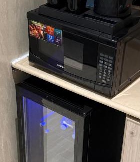 Dammam Apartamento | Luxury 1BR Suite Walk to Café&Supermarket
