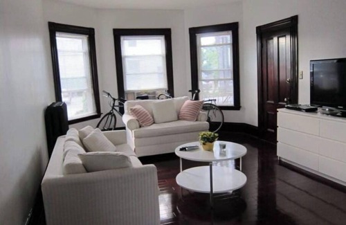 Ward Two Casa | Luxury 2 bds/2 bths between Harvard and MIT